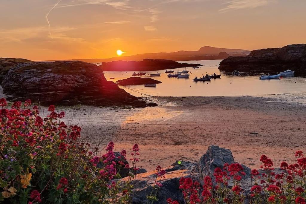 Morlun, Bay, Isle Of Anglesey