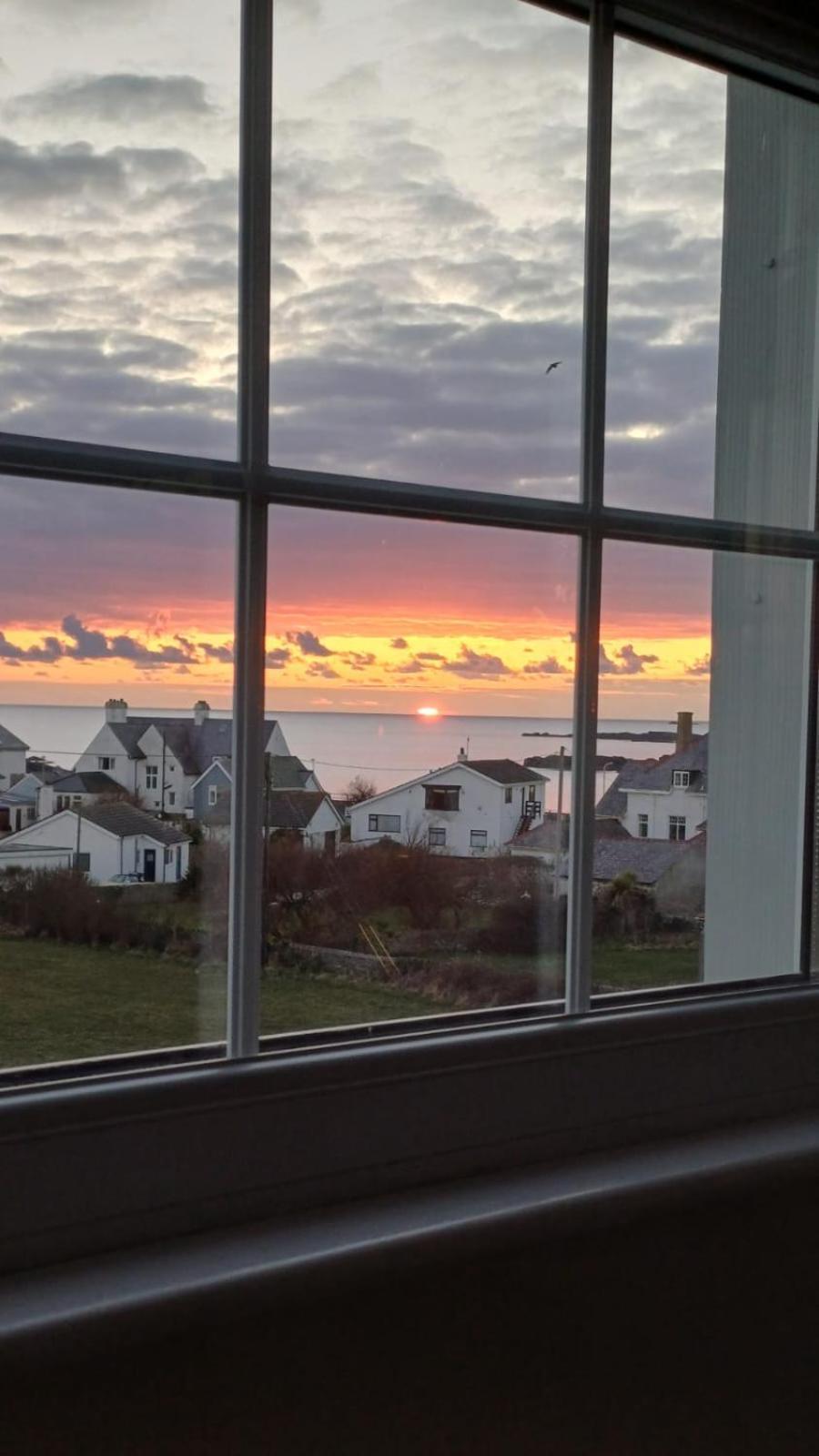 Morlun, Bay, Isle Of Anglesey Apartment *